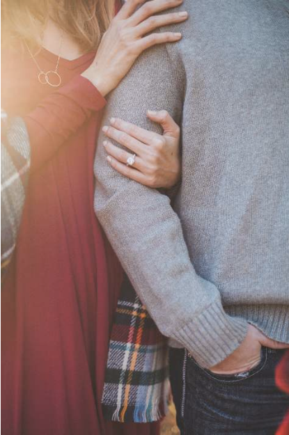 7 Innocent Texts That Make Him Obsessed - Mini Guide